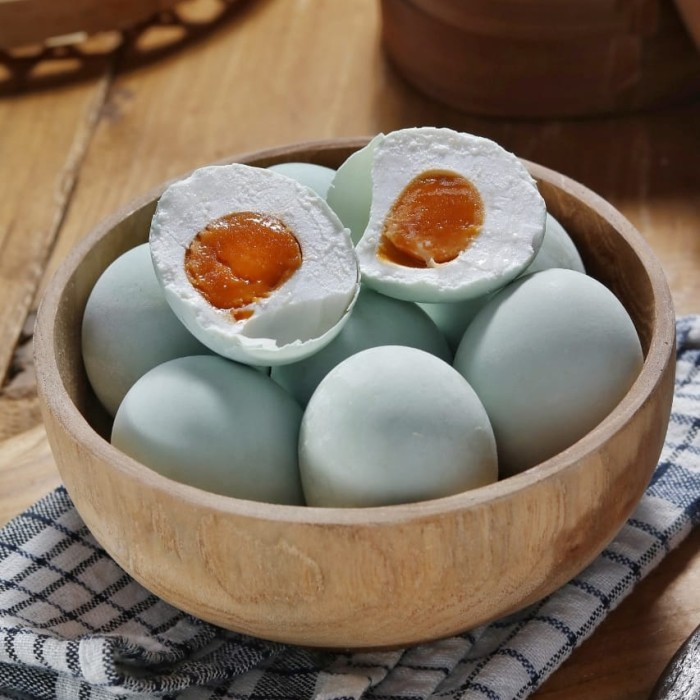 9 Manfaat Luar Biasa Telur Asin untuk Mencegah Anemia