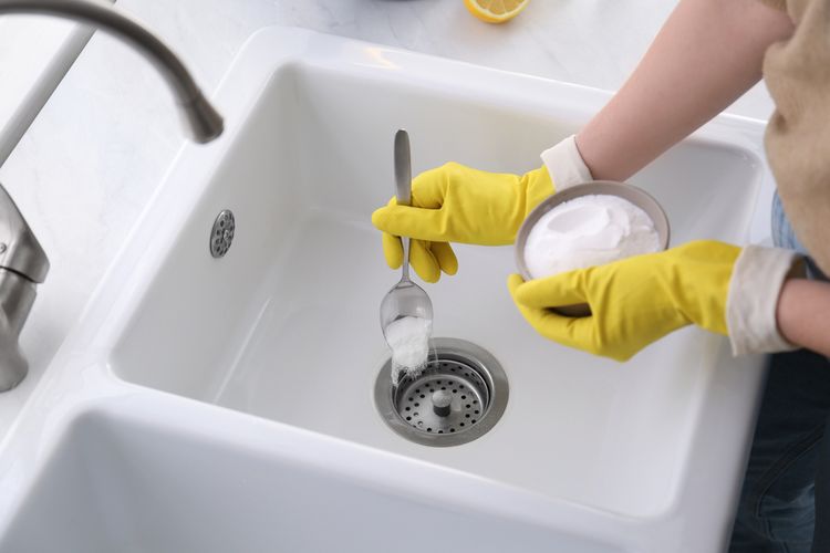 9 Cara Bersihkan Saluran Air Wastafel Dapur yang Tersumbat: Tips Efektif untuk Rumah Tangga yang Lebih Bersih dan Sehat