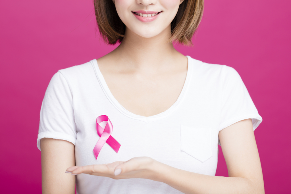 9 Tanda Luar Biasa Kanker Payudara yang Wajib Diketahui Selain Benjolan
